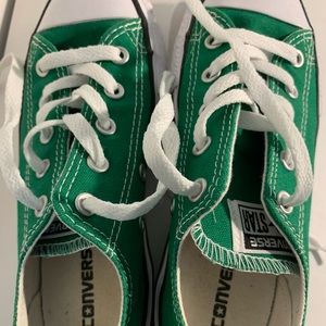 Green Converse kids size 1